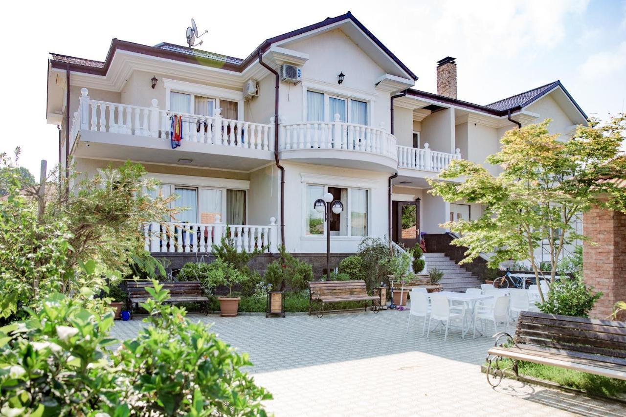 Guest House Sofia Kobuleti Exteriér fotografie